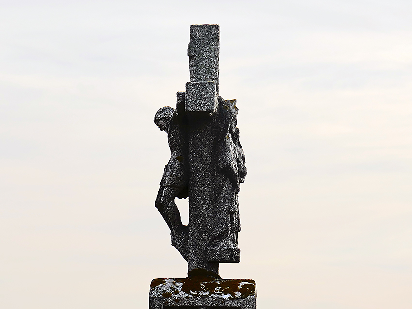 Detalle del cruceiro en la playa de la Fontaíña. Parroquia de Coruxo (Vigo).