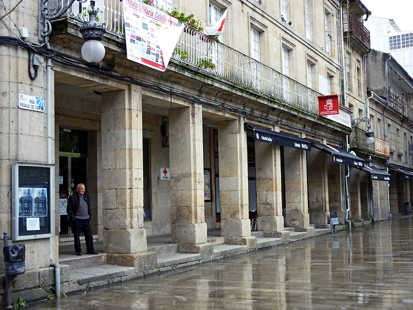 Rúa Rosalía de Castro, O Carballiño (Ourense), 08/05/2016.