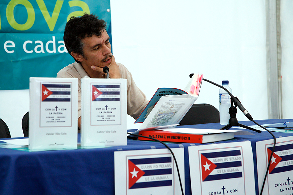 Galería de imaxes: XXXVII Feira do libro da Coruña